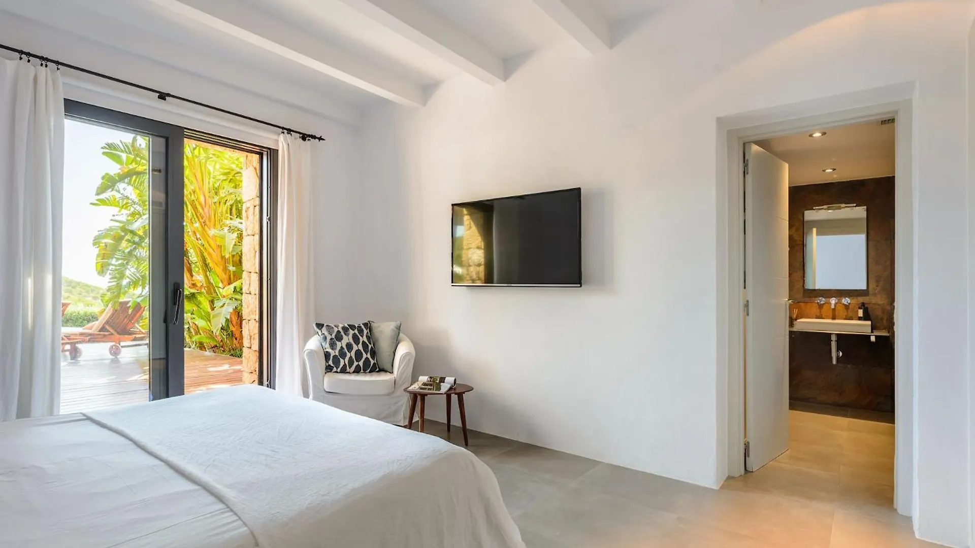 Lifestyle Villa Cap Martinet Ibiza 탈라만카