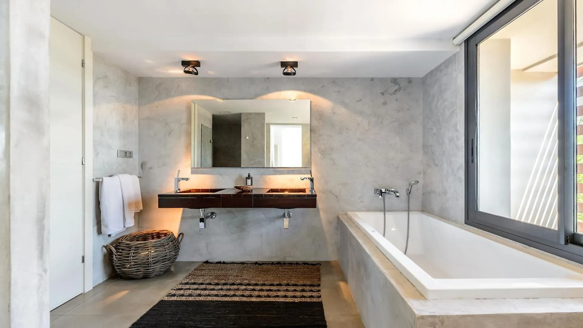 Lifestyle Villa Cap Martinet Ibiza Talamanca  Hiszpania